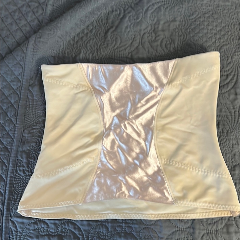 Cream and Gold Waist Cincher